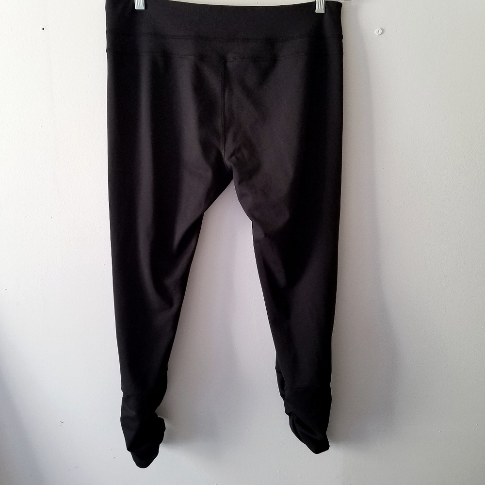 CAbi capris leggings